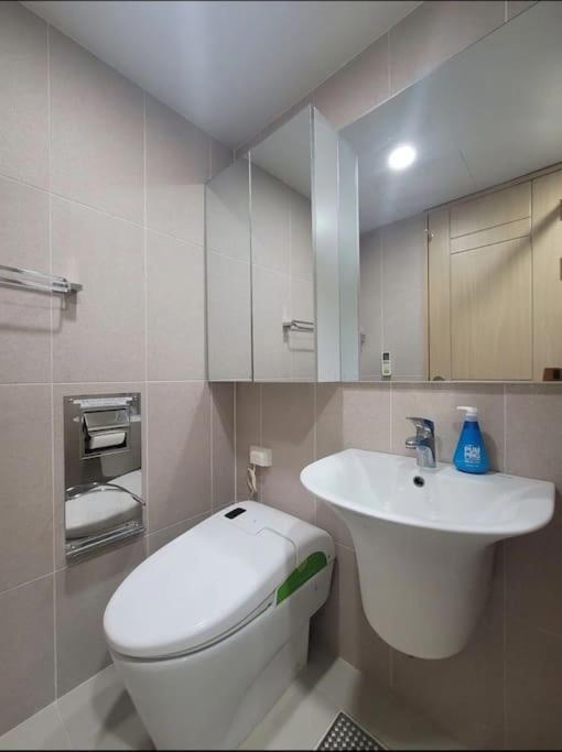 New Comfortable Duplex House With View #seokchonlakeview #lotteworld *