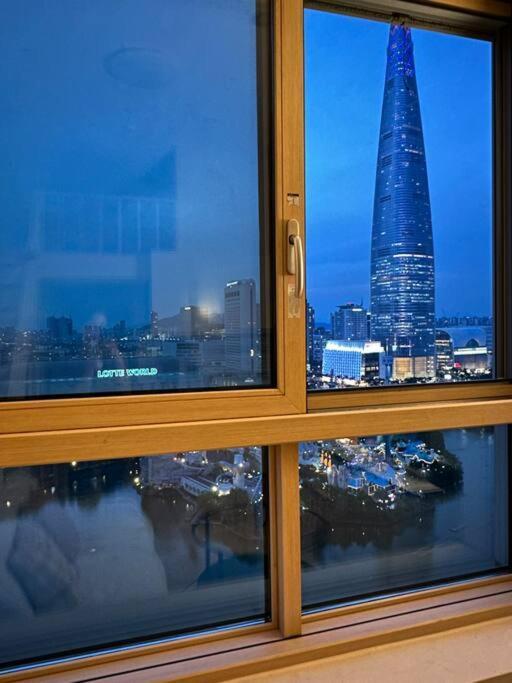 New Comfortable Duplex House With View #seokchonlakeview #lotteworld Apartment