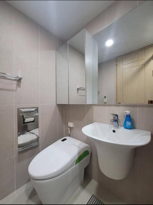 New Comfortable Duplex House With View #seokchonlakeview #lotteworld *